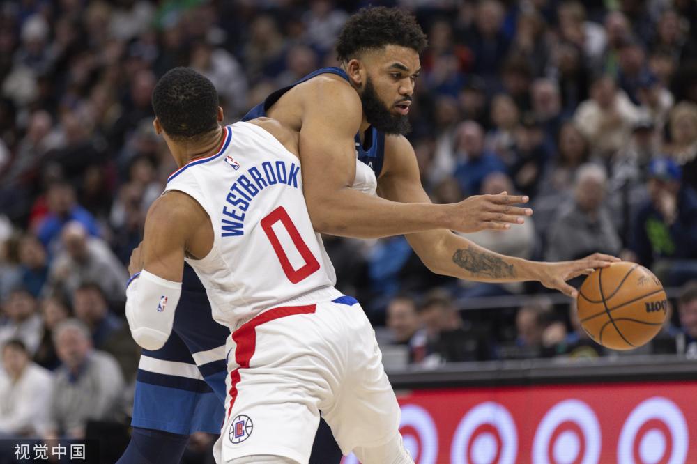 数百名巴勒 数百名巴勒