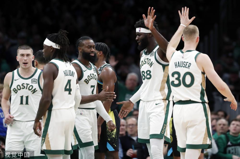 以球会友 以球会友