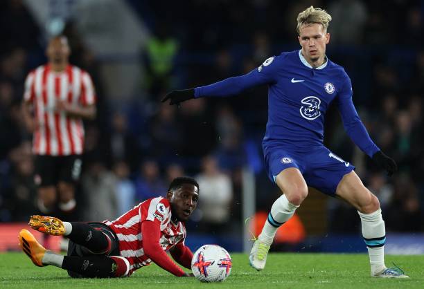 随着转会窗 随着转会窗